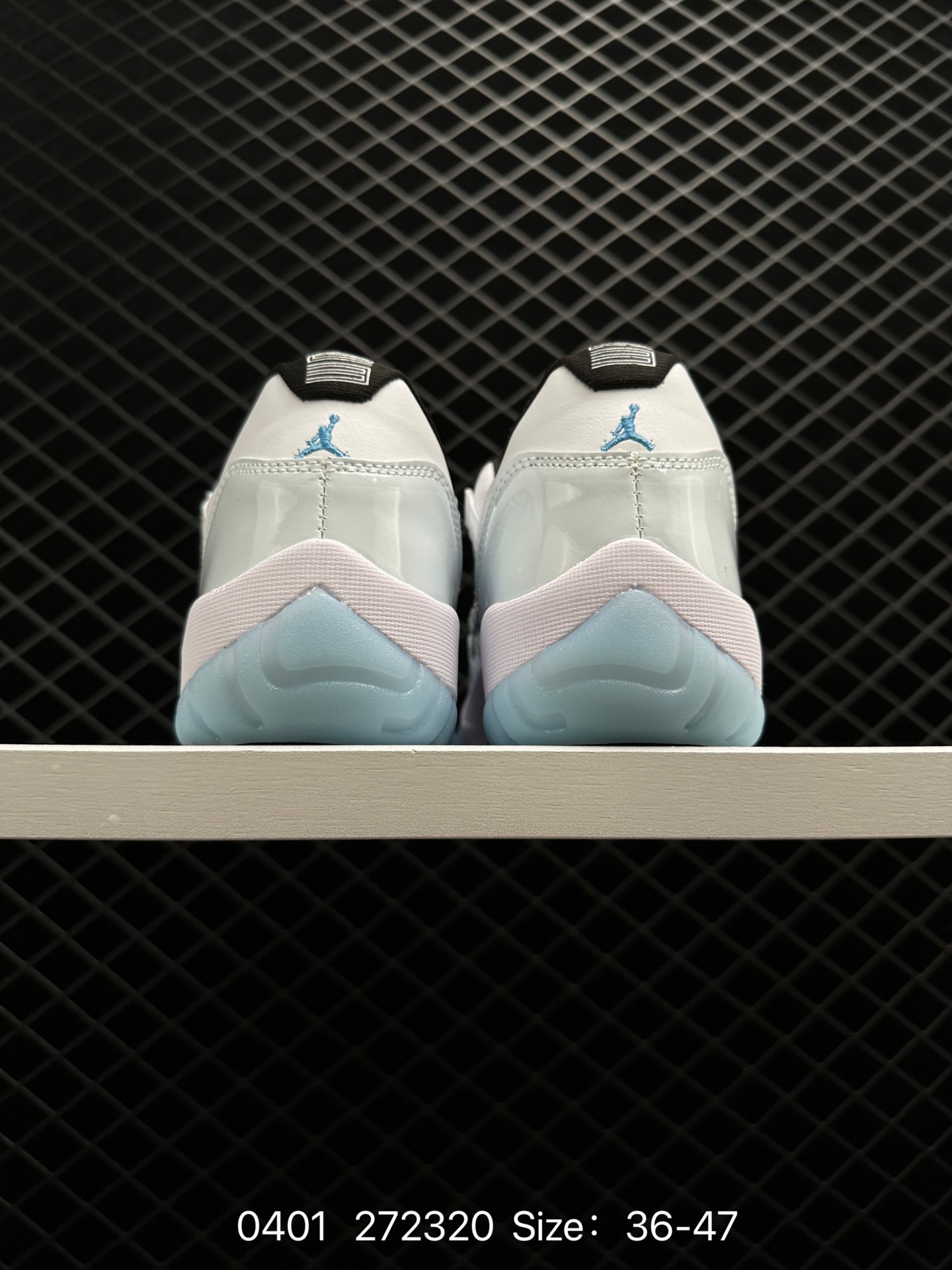 Air Jordan 11 Retro Low 